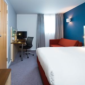 Standard Zimmer mit Kingsize-Bett