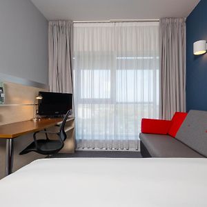 Standard Zimmer mit Kingsize-Bett